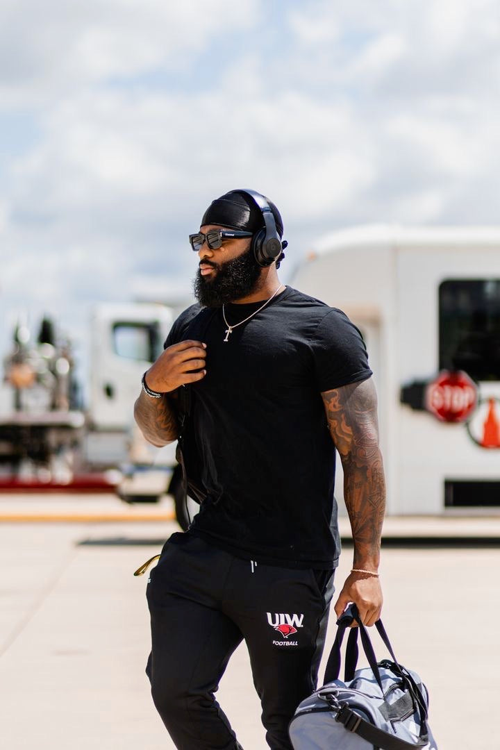 (i)SOLATED SUNGLASSES